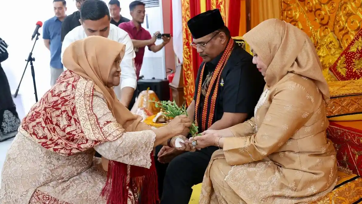 Tiba di Aceh dan Dipeusijuek Ibunda, Pj Gubernur: I Joek Peng Le Mak