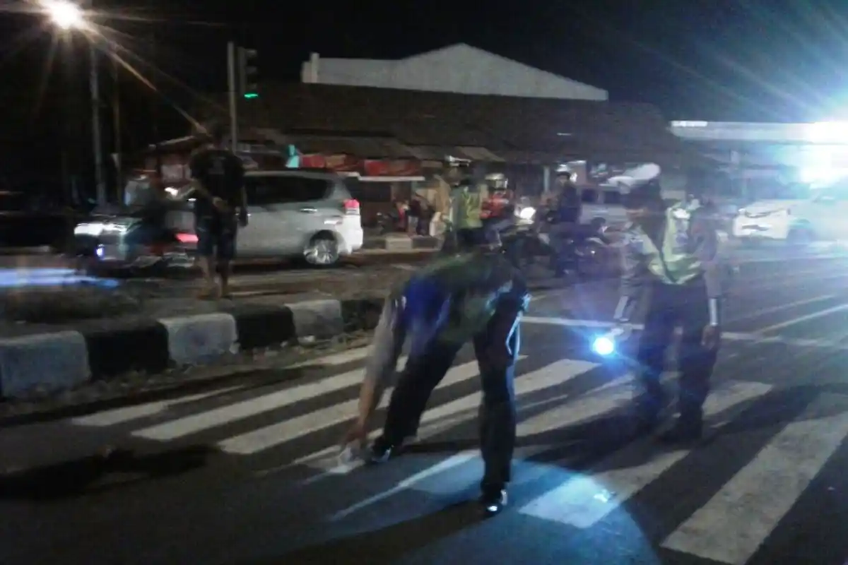 Nova Menjerit-jerit Panggil Suaminya yang tak Bergerak, Usai Bus Terguling Menimpa Mereka