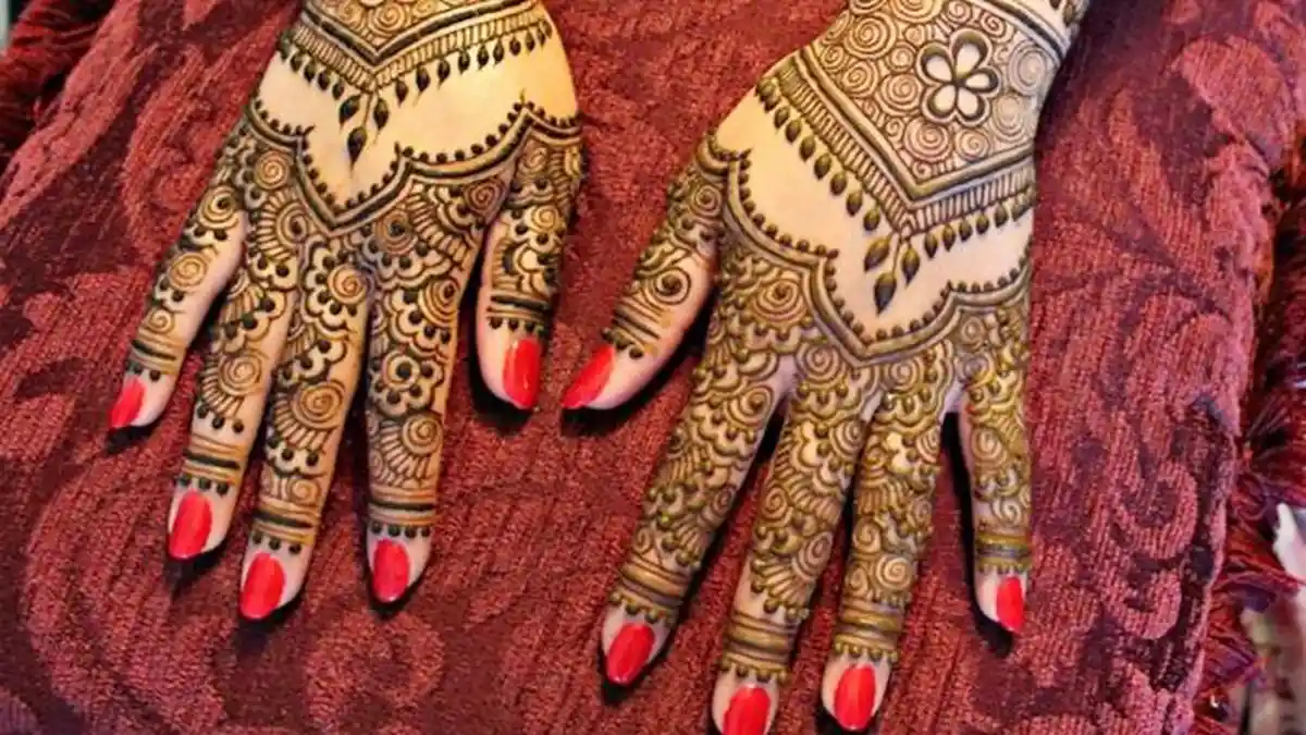 Mengasah Kemampuan Melukis Henna sebagai Profesi Sampingan yang Menjanjikan