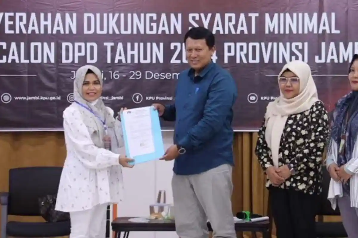 M Syukur Serahkan 3.192 Dukungan ke KPU Provinsi Jambi Sebagai Bakal Calon Anggota DPD RI