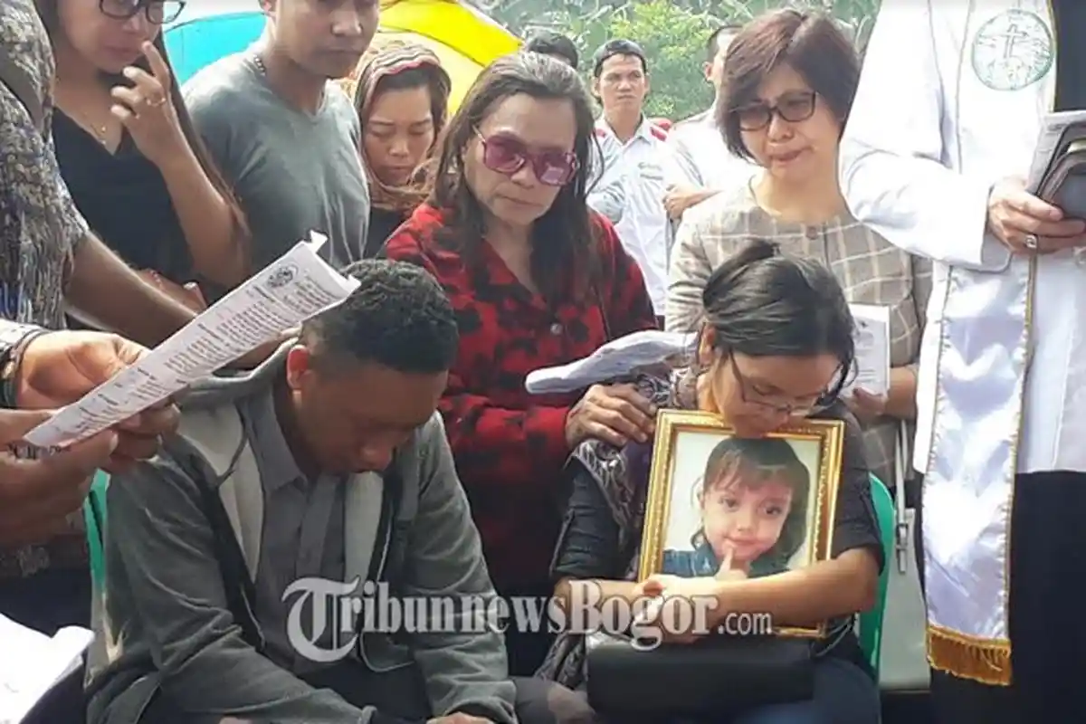 Ini Fakta Memilukan Bocah Kecil yang Ditemukan Tewas Dalam Karung Beras