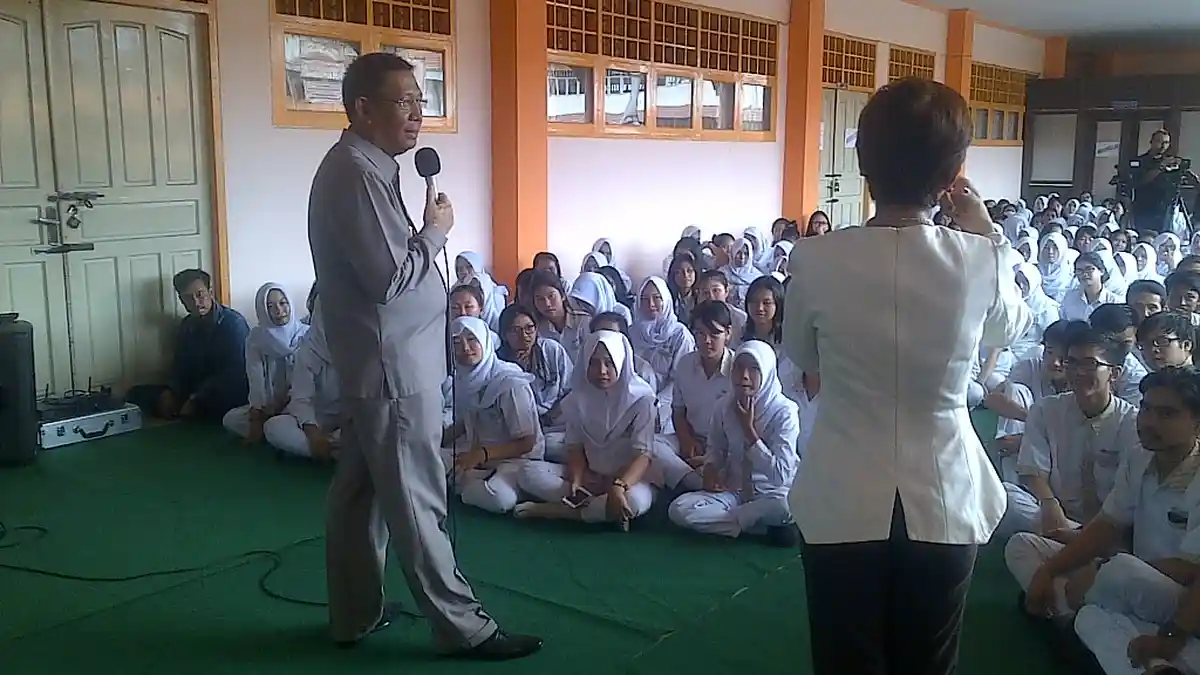 Sutarmidji Ajak Siswa Lirik Peluang Sektor Perhotelan