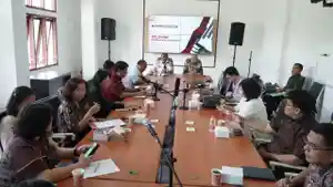 PT-Indo-Energi-Rancangkan-Masa-Depan-Berinvestasi-di-Roof-Top-Gedung-Pemerintah-Toba.jpg
