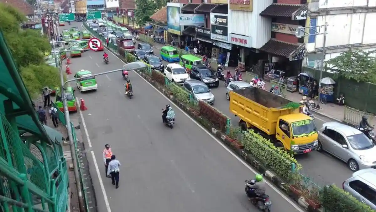 Jalur Searah, Rute Angkutan Kota di Bogor Lebih Jauh