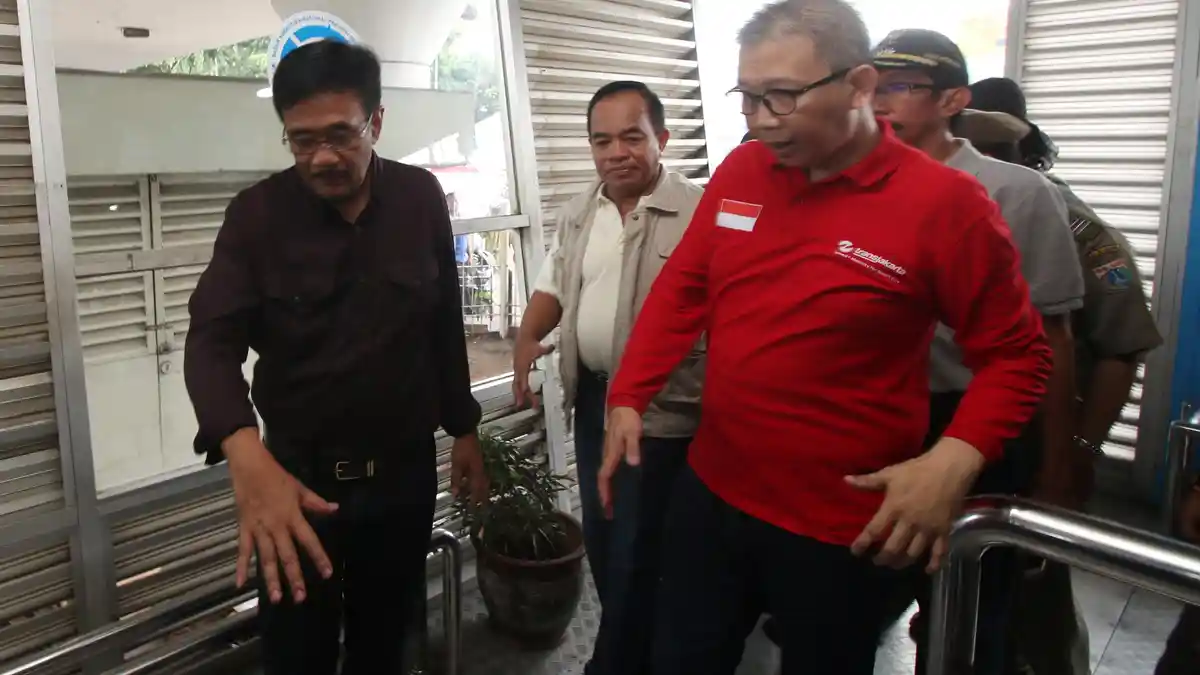 TransJakarta Upayakan Perketat Keamanan Halte Antisipasi Serangan Bom