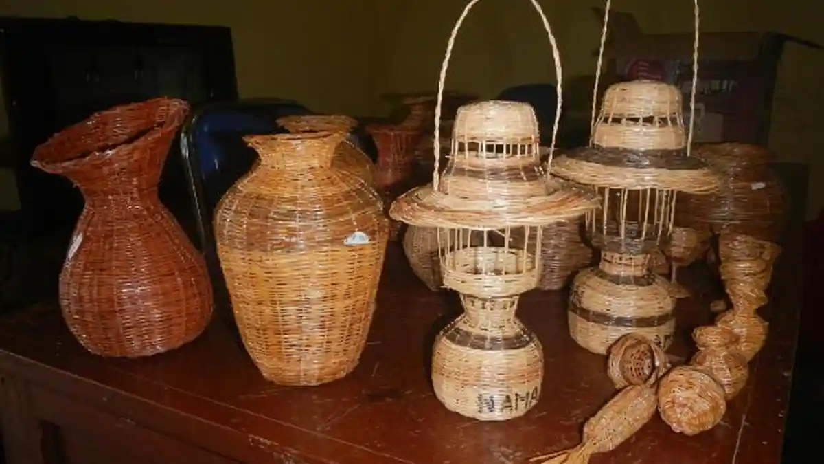 Kerajinan Tangan Ketilon Khas Desa Namang