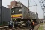 18 Gerbong Bekas Jepang Tiba di Tanjung Priok