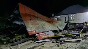 Polsek-Mawasangka-Timur-ungkap-penyebab-satu-rumah-panggung-di-Buton-Tengah-terbakar.jpg