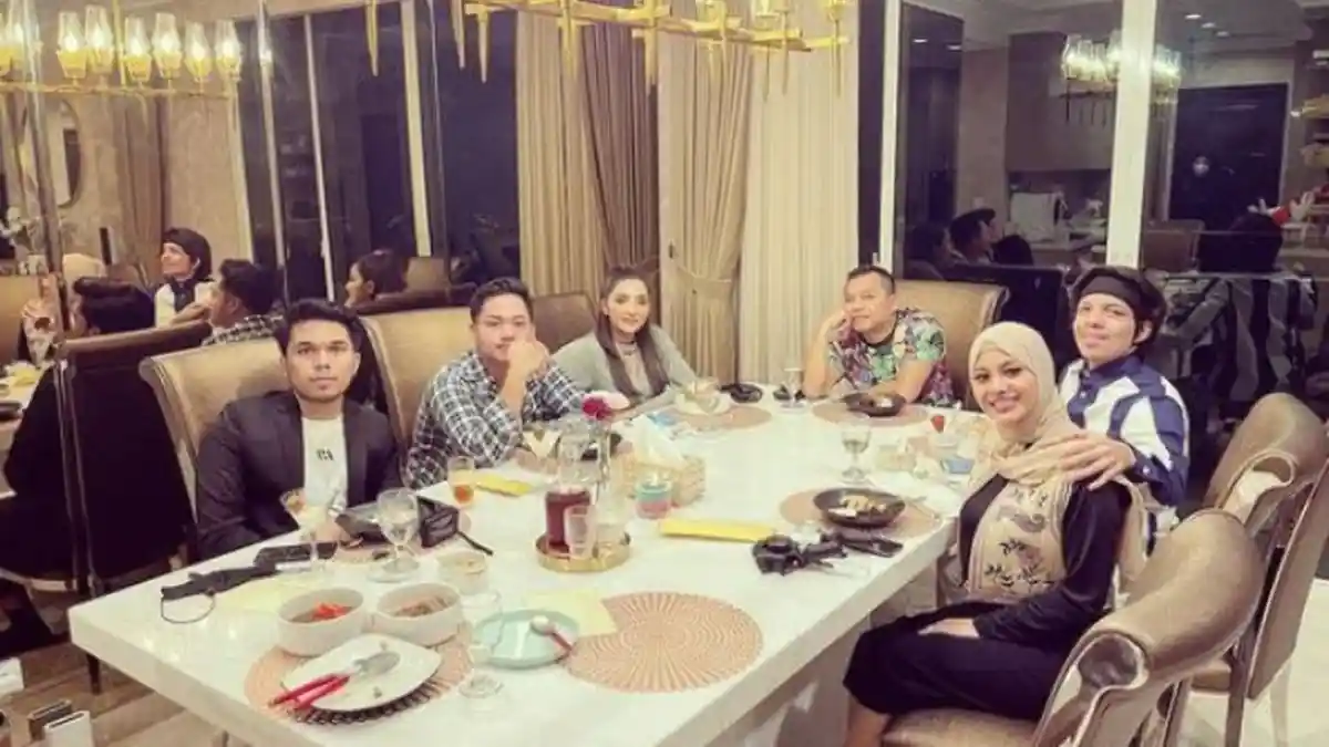 Setelah Dinyatakan Hamil, Aurel Hermansyah Rajin Dengar Muratal Quran Surah Maryam dan Surah Yusuf