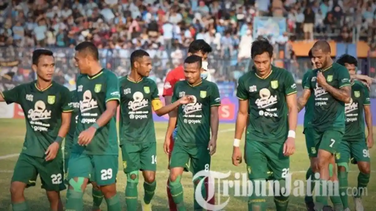 Persebaya vs PSM Makassar, Pukulan Telak Aji Santoso Tanpa Bonek dan Duo Tembok Lini Belakang