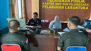 pertemuan-dengan-kepala-operasional-kapal.jpg