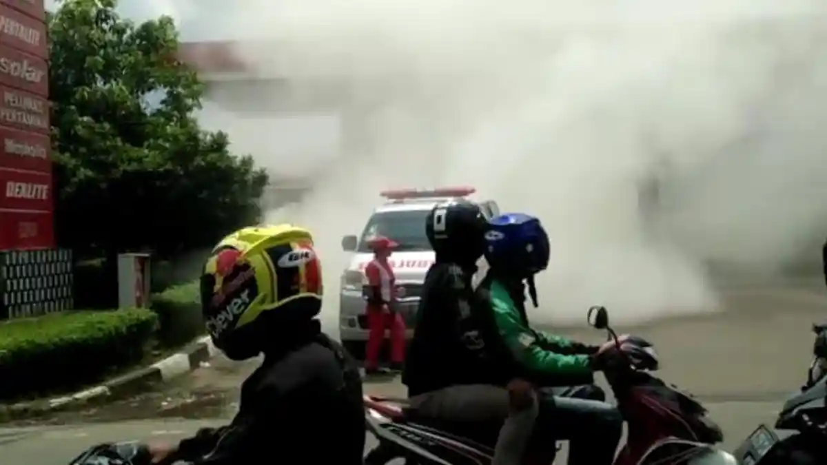 Kebakaran SPBU MT Haryono Dipicu Ledakan Truk Tangki BBM