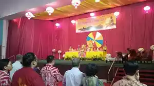 Puja-Bakti-Waisak-2570-BE-di-Klenteng-Liong-Hok-Bio-Magelang-Angkat-Pesan-Perdamaian-Dunia.jpg