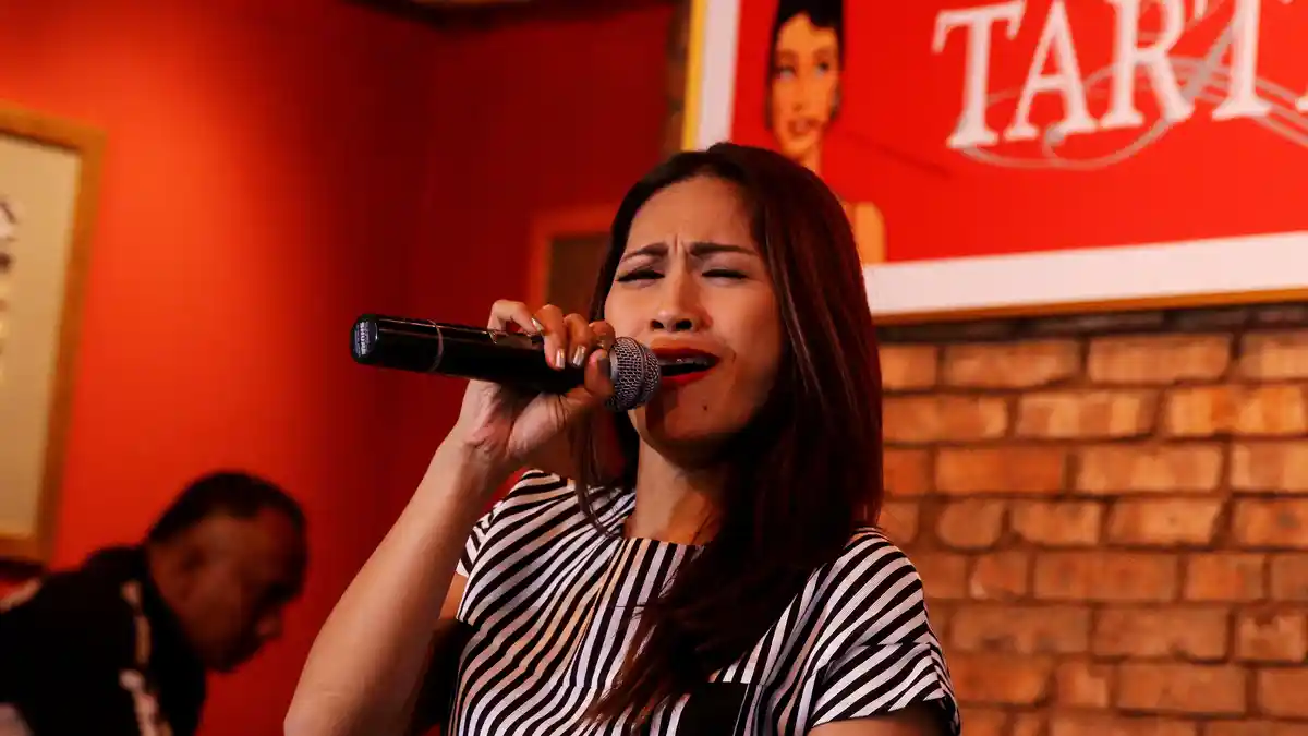 Chord Gitar Lagu Penipu Hati - Tata Janeeta, Kunci Mudah Dimainkan dari Am