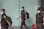 Jaksa Penyidik Kejagung Geledah Kantor Ombudsman RI, Bawa Satu Boks Kontainer