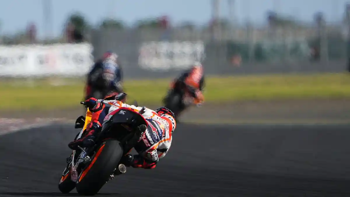 Marc Marquez Berada Di Sirkuit, Namun Bukan Balapan Melainkan Sebagai Penguji