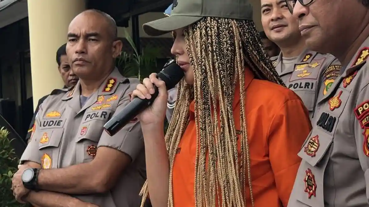 Akui Kesalahan yang Telah Dilakukan, Lucinta Luna Meminta Maaf
