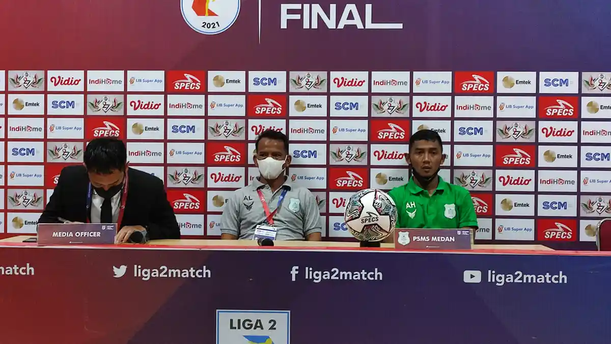 Ansyari Lubis Sempatkan Waktu Menonton Pertandingan Mantan Timnya