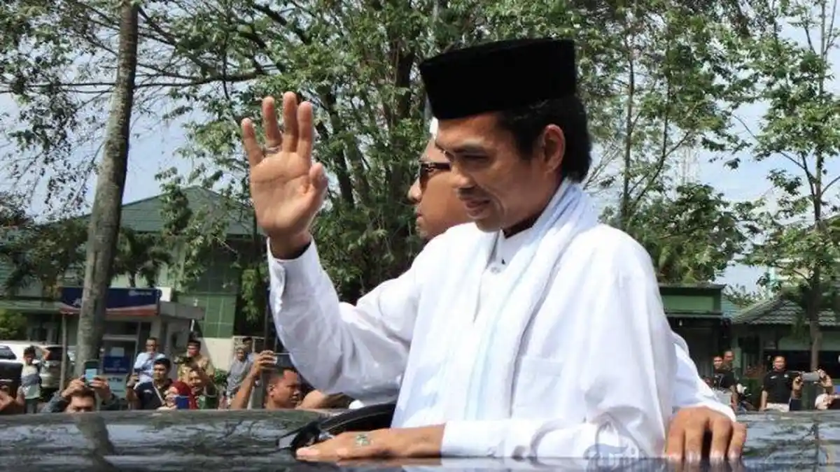 PENYEBAB Ustadz Abdul Somad (UAS) Cerai, Mellya Juniarti Bungkam, Ini Penjelasan Pengadilan Agama