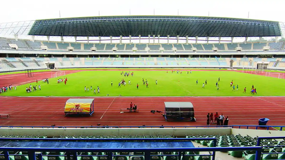 LeKOP Soroti Fasilitas Eks Venue PON 2008 yang Masih Terbengkalai