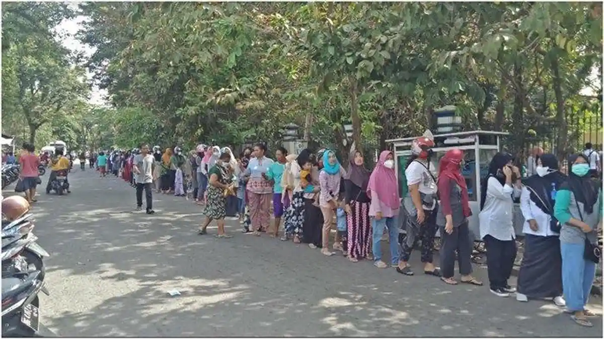 HET Minyak Goreng Dicabut, DPR : Pemerintah Lemah, Nyerah Pada Kartel yang Mendikte Pasar Pangan