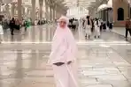 Potret-Kristina-jalani-ibadah-umrah.jpg