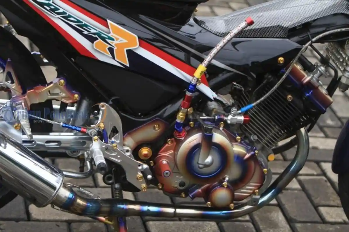 Modif Satria Dengan Konsep Thailook Style - suzuki-satria-fu-dengan-konsep-thailook-style-7.jpg