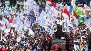 ribuan-buruh-dari-beberapa-elemen-menggelar-aksi-eringatan-hari-buruh-atau-may-day.jpg