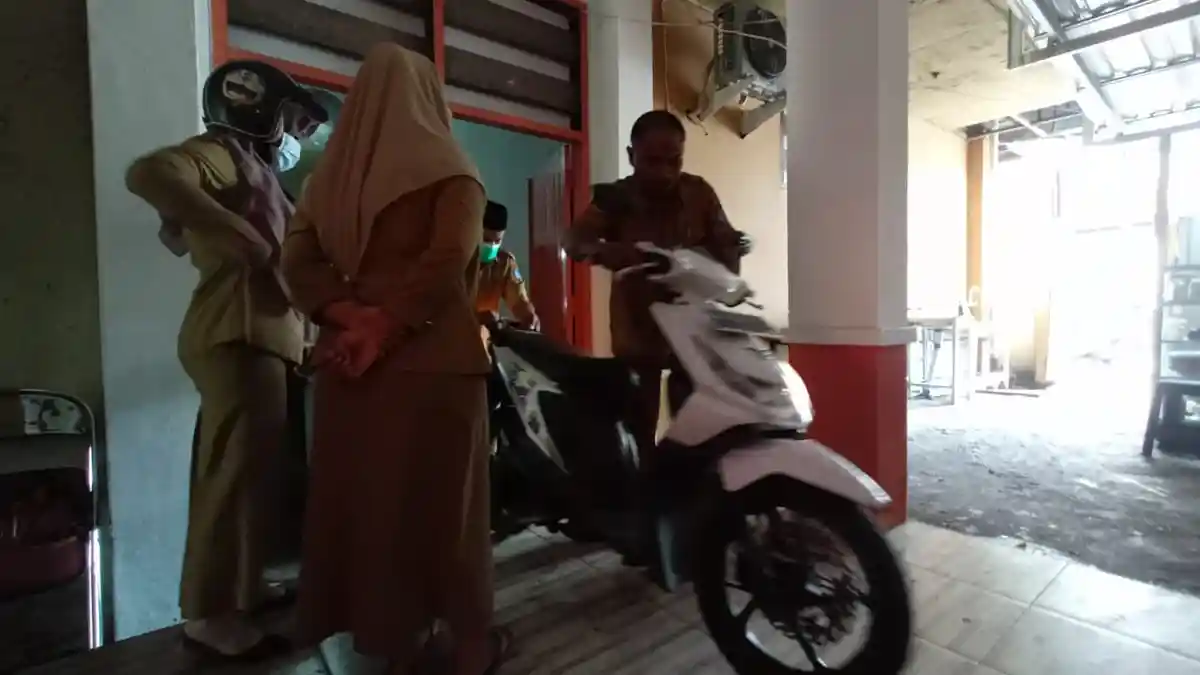 ASN di Ternate Pulang Kantor Angkat Motor Lewati Tembok, Begini Ceritanya