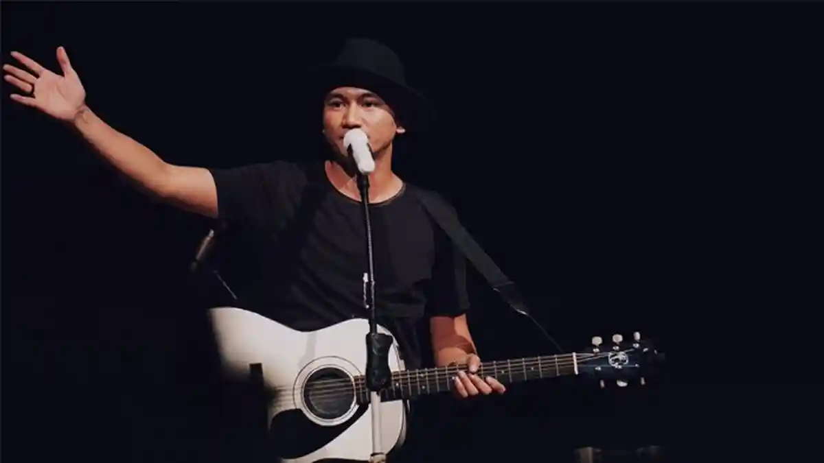 Chord Gitar dan Lirik Lagu 'Bidadari Tak Bersayap' - Anji