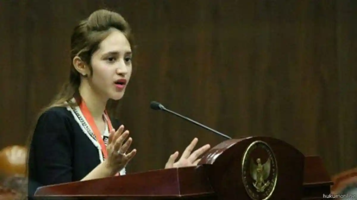 Politisi Tsamara Amany Resmi Tunangan, Sosok Sang Kekasih Ternyata Bukan Orang Sembarangan