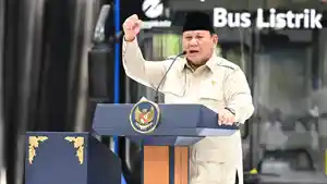 Prabowo-Resmikan-Pabrik-Perakitan-Kendaraan-Komersil-Berbasis-Li_20260409_201438.jpg