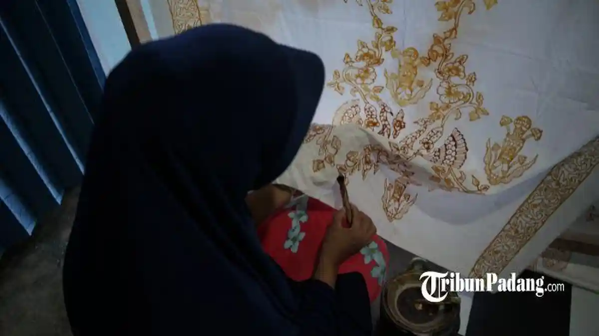 Menyimak Sejarah Batik di Sumbar, Batik Sampan jadi Produksi Batik Pertama