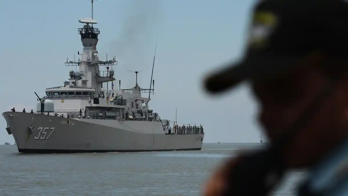 Tiga Minggu Hilang Kapal TNI AL Belum Ditemukan