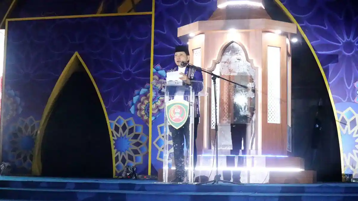 Pj Gubernur Sadali Le Resmi Buka MTQ ke 30 Tingkat Provinsi Maluku ...