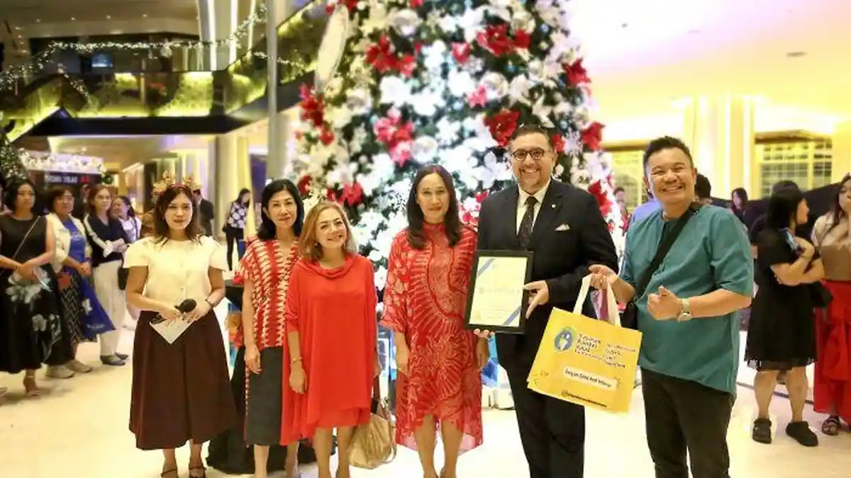 Timeless Holiday di Pullman Jakarta: Harmoni Musik, Pohon Natal, dan Semangat Berbagi