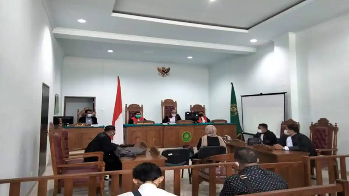 Sidang Gelar Palsu Anggota DPRD Tanjungpinang, Kuasa Hukum Bantah Suap Jaksa
