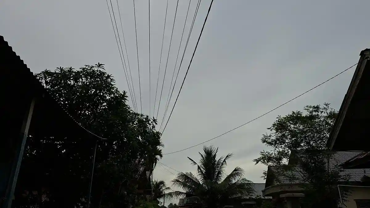 Awan Mendung Selimuti Aceh Timur, BMKG Imbau Warga Waspadai Hujan Deras