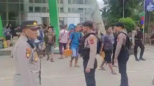 20240424_Polresta-Balikpapan-Pantau-Pelabuhan-Semayang-Balikpapan.jpg