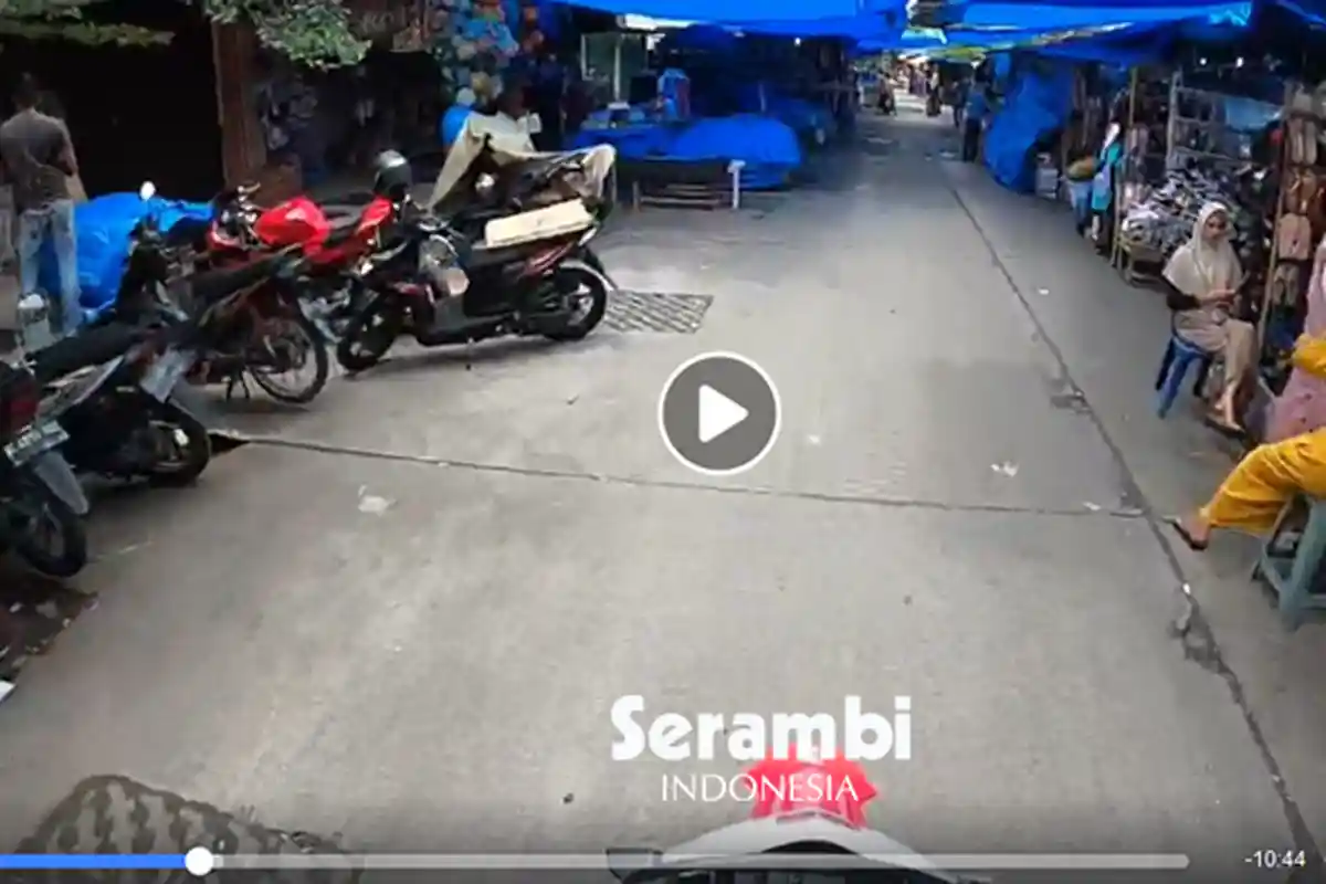 Suasana Banda Aceh Menjelang dan Saat Shalat Jumat, Peunayong Sepi, Saf di Masjid Banyak Kosong