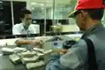 Penukaran Uang Jelang Lebaran di Bank Indonesia