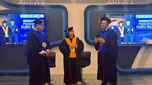 Universitas-Ciputra-Surabaya-Kukuhkan-3-Guru-Besar.jpg