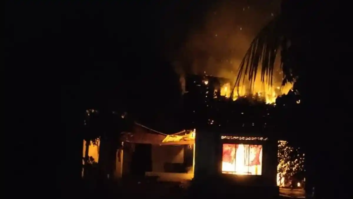 Usai Pesta Miras, Pemuda di Banyuwangi Mengamuk dan Bakar Rumah Kakeknya
