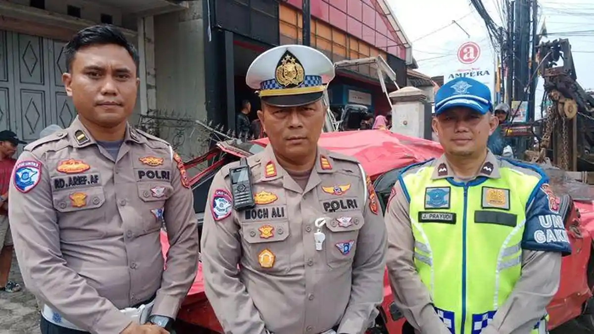 Kronologi Kecelakaan Maut Tabrakan Beruntun di Jatinangor Sumedang, Pengemudi Sedan Mahasiswa Unpad