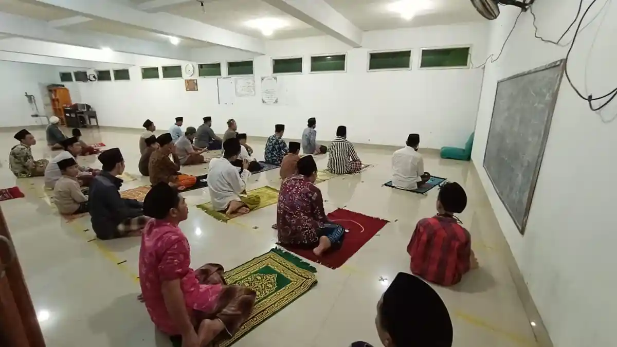 Doa Kamilin Dibaca Seusai Salat Tarawih 8 atau 20 Rakaat Plus Witir, Dilengkapi Tata Cara Salat