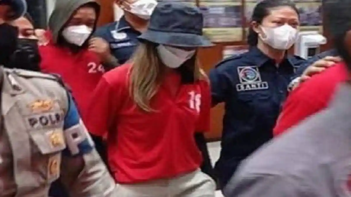 2 Hari Dalam Tahanan Begini Penampilan Nia Ramadhani dan Ardi Bakrie, Diancam Pasal 127 UU Narkotika