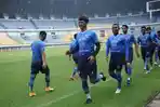 pemain-persib-menjalani-latihan-hari-keempat-di-stadion.jpg