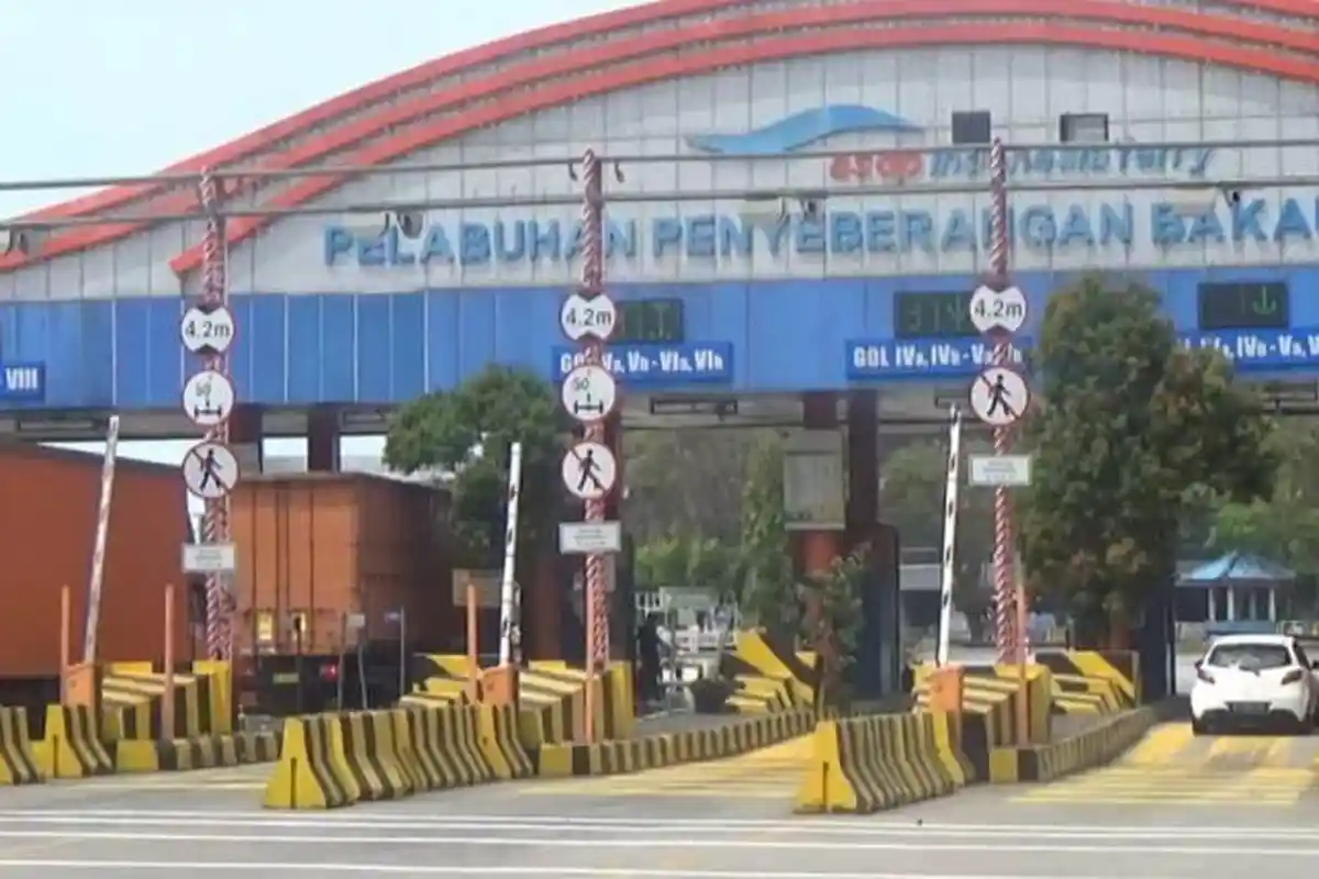 Polisi Akan Pasang Lampu Rotator di Jalan Gelap Menuju Pelabuhan Bakauheni