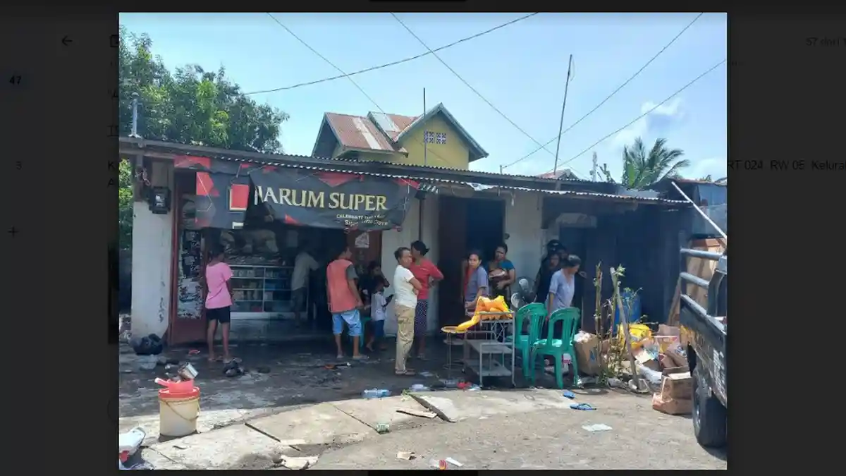 Kios Nusantara di Sikka Terbakar, Satu Korban Dilarikan Ke Rumah Sakit