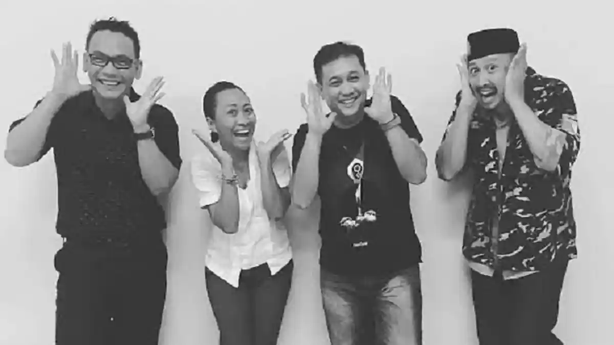 Denny Siregar, Niluh Jelantik, Abu Janda Minta Doa Sahabatnya Birgaldo Sinaga Positif Covid-19